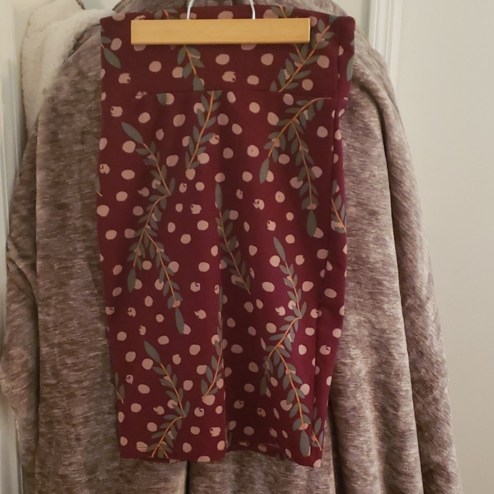 Lularoe fall patterned Cassie Skirt size XS